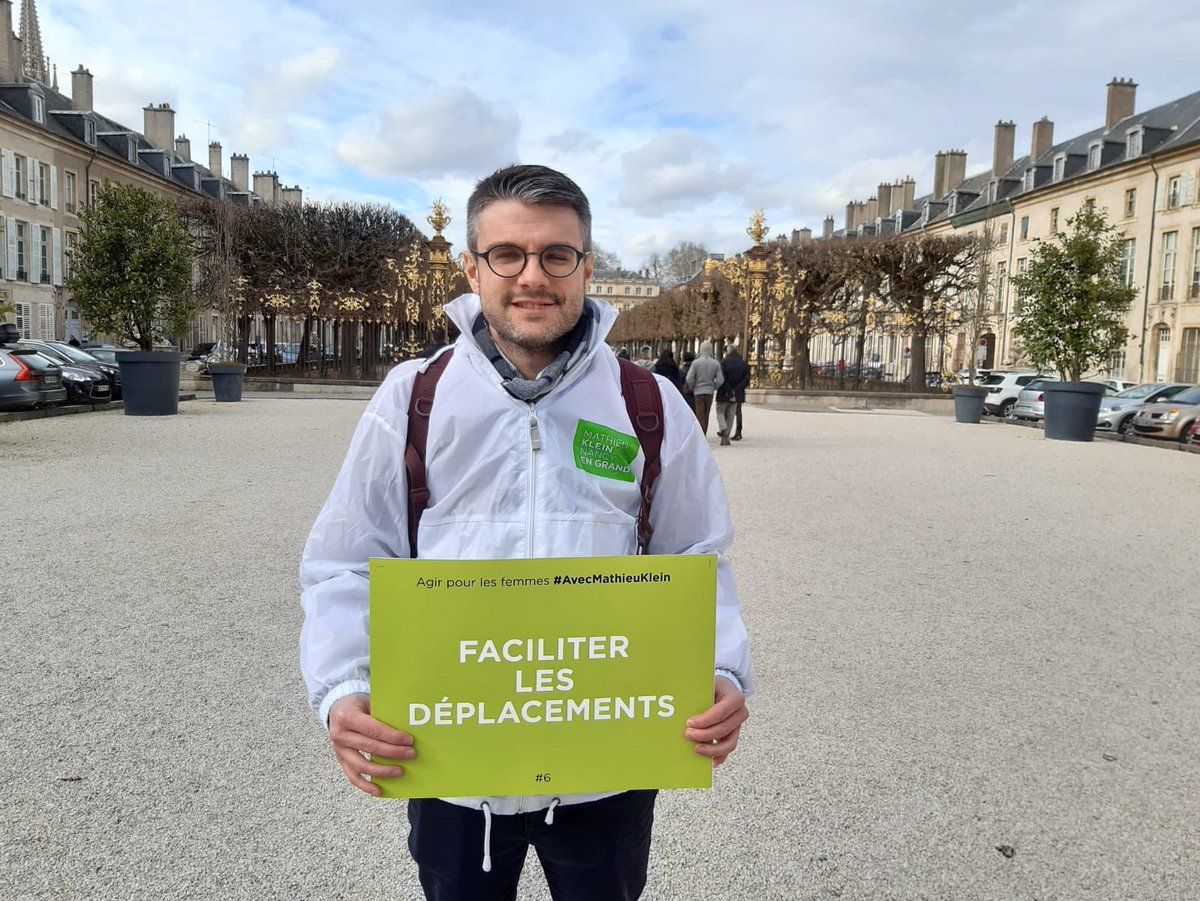 oh my god twitter doesn’t include alt text from images in their API